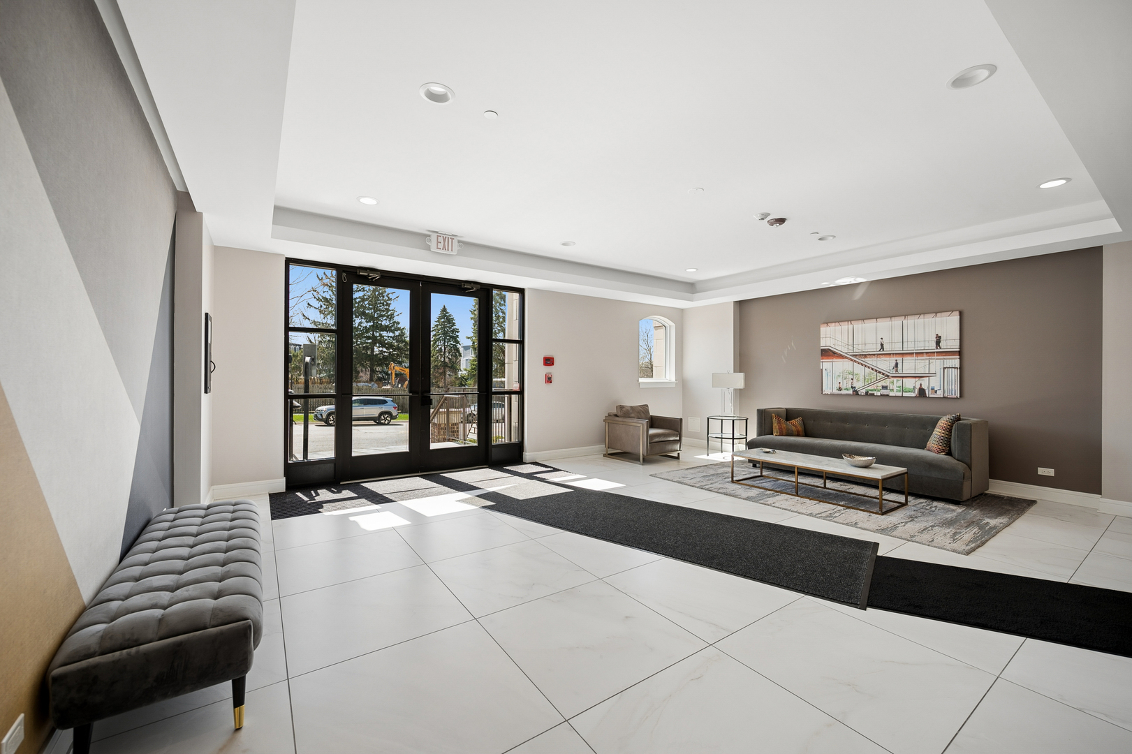 815 Laurel Avenue 203