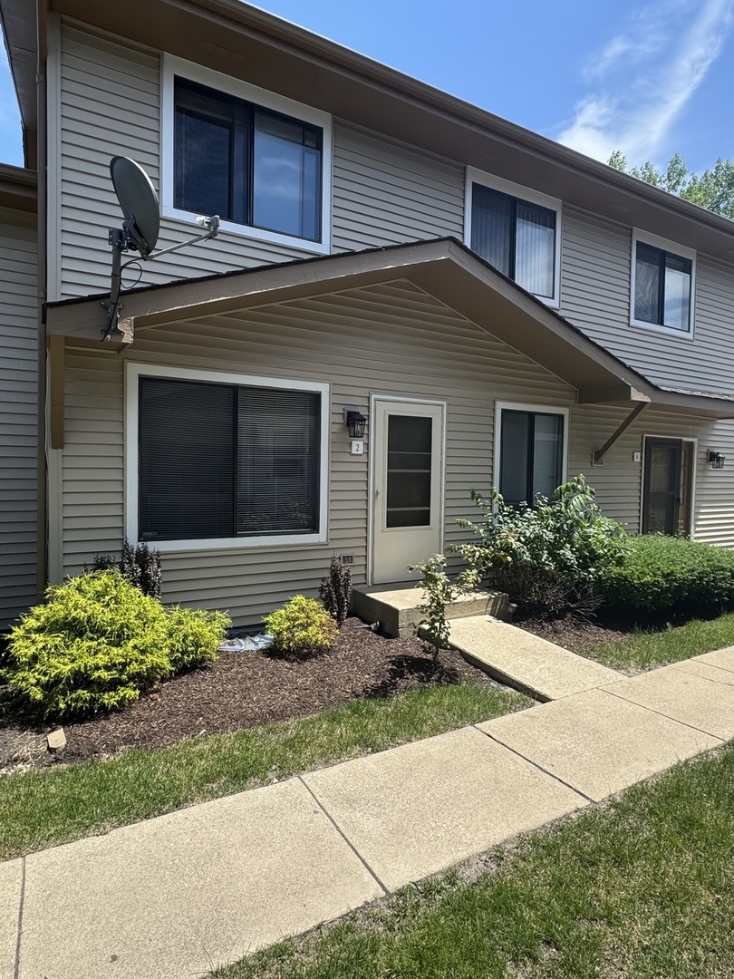 29W529 Winchester Circle S 2