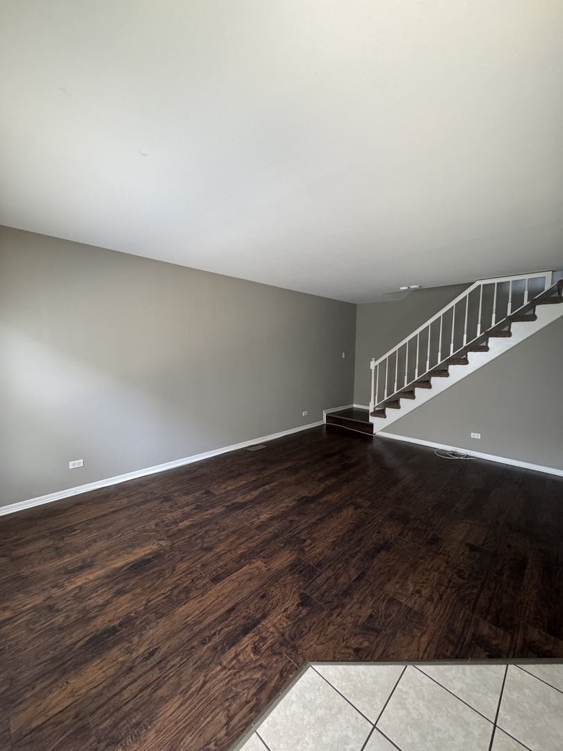 29W529 Winchester Circle S 2