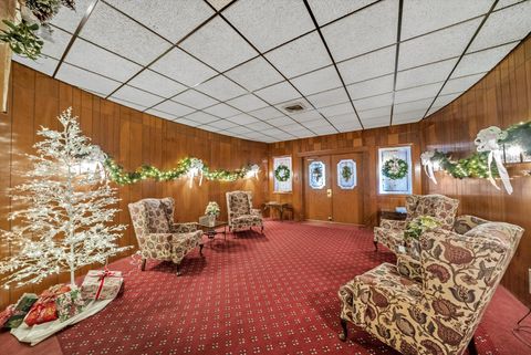 Tiny photo for 75 6th Avenue #302, La Grange, IL 60525 (MLS # 12514342)