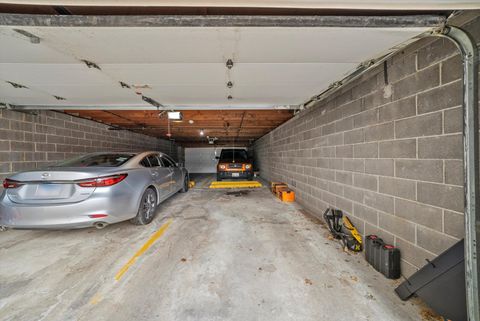 Tiny photo for 75 6th Avenue #302, La Grange, IL 60525 (MLS # 12514342)