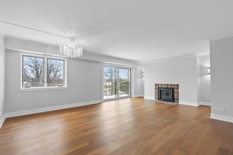 Tiny photo for 2086 Saint Johns Avenue #306, Highland Park, IL 60035 (MLS # 12531211)