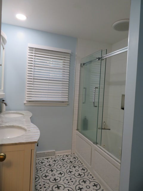 Tiny photo for 58 E Terra Cotta Avenue, Crystal Lake, IL 60014 (MLS # 12753143)