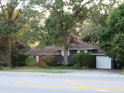 Photo of 58 E Terra Cotta Avenue, Crystal Lake, IL 60014 (MLS # 12753143)