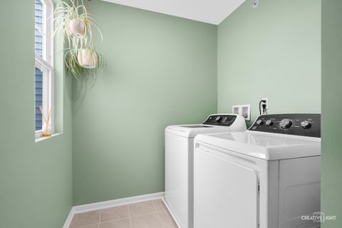 Tiny photo for 556 Comstock Road, South Elgin, IL 60177 (MLS # 12635484)
