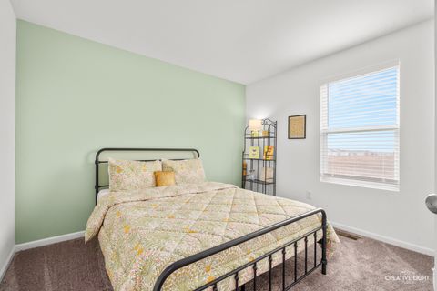 Tiny photo for 556 Comstock Road, South Elgin, IL 60177 (MLS # 12635484)