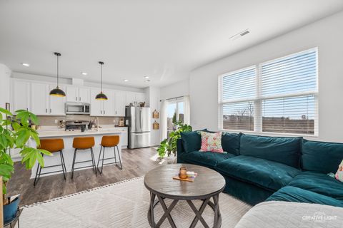 Tiny photo for 556 Comstock Road, South Elgin, IL 60177 (MLS # 12635484)