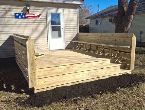 Tiny photo for 708 N Madison Street, Lincoln, IL 62656 (MLS # 12547876)