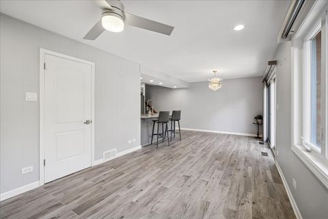 Tiny photo for 711 Carriage Hill Drive, Glenview, IL 60025 (MLS # 12526521)