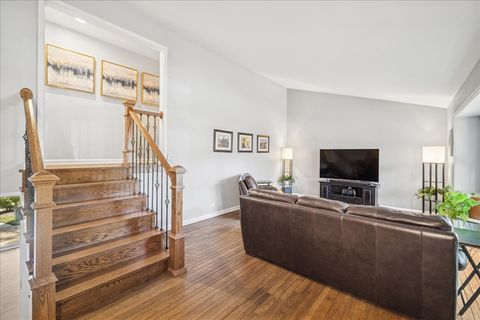 Tiny photo for 711 Carriage Hill Drive, Glenview, IL 60025 (MLS # 12526521)