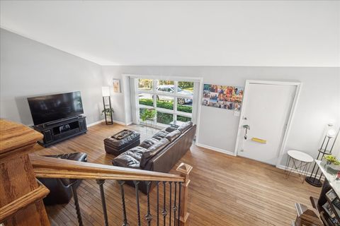 Tiny photo for 711 Carriage Hill Drive, Glenview, IL 60025 (MLS # 12526521)