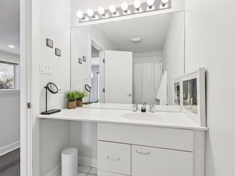 Tiny photo for 1515 Monroe Street #A, Evanston, IL 60202 (MLS # 12537706)