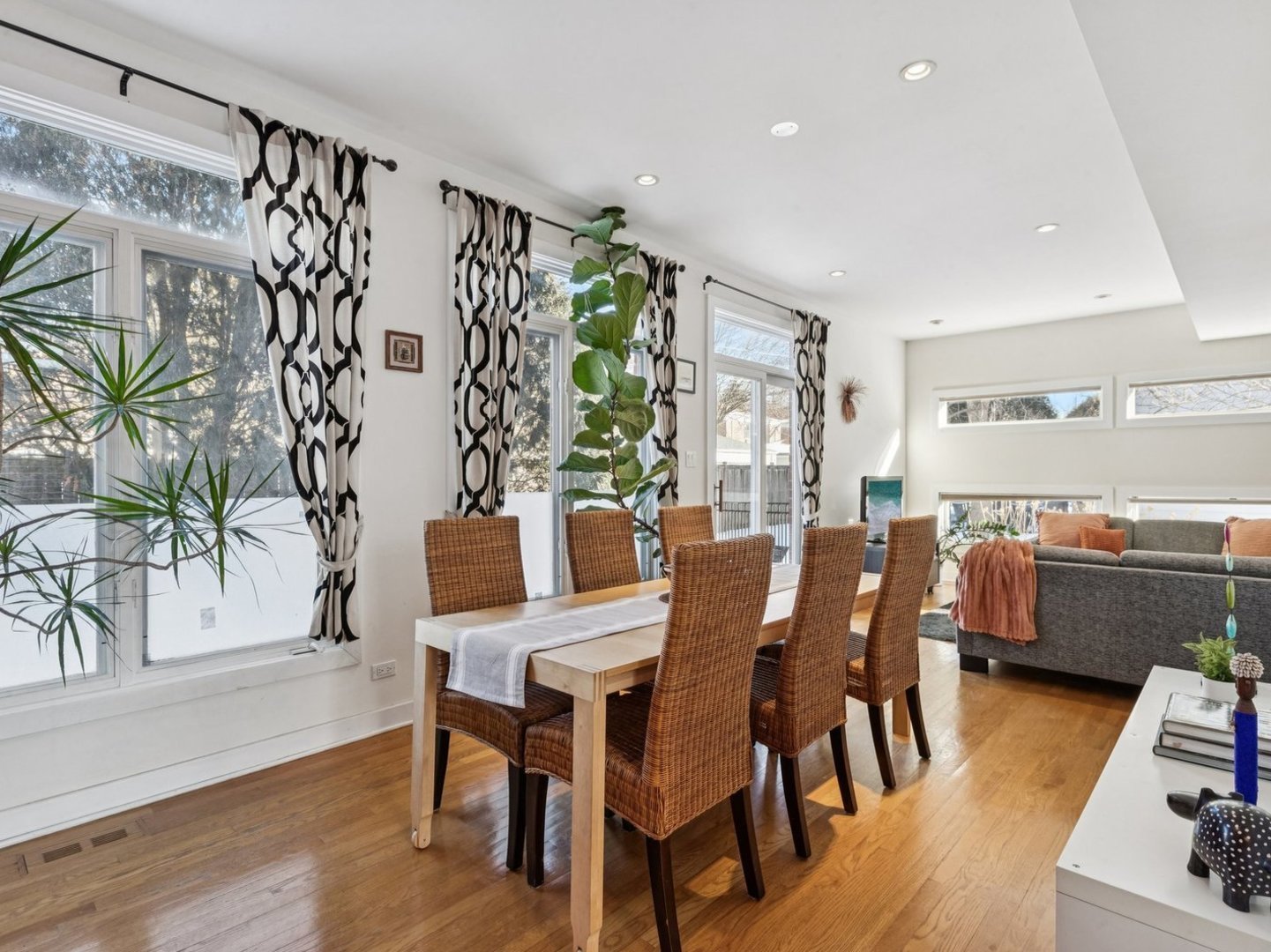 1515 Monroe Street A