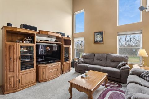 Tiny photo for 14902 W Victoria Crossing, Lockport, IL 60441 (MLS # 12593361)