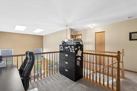 Tiny photo for 14902 W Victoria Crossing, Lockport, IL 60441 (MLS # 12593361)