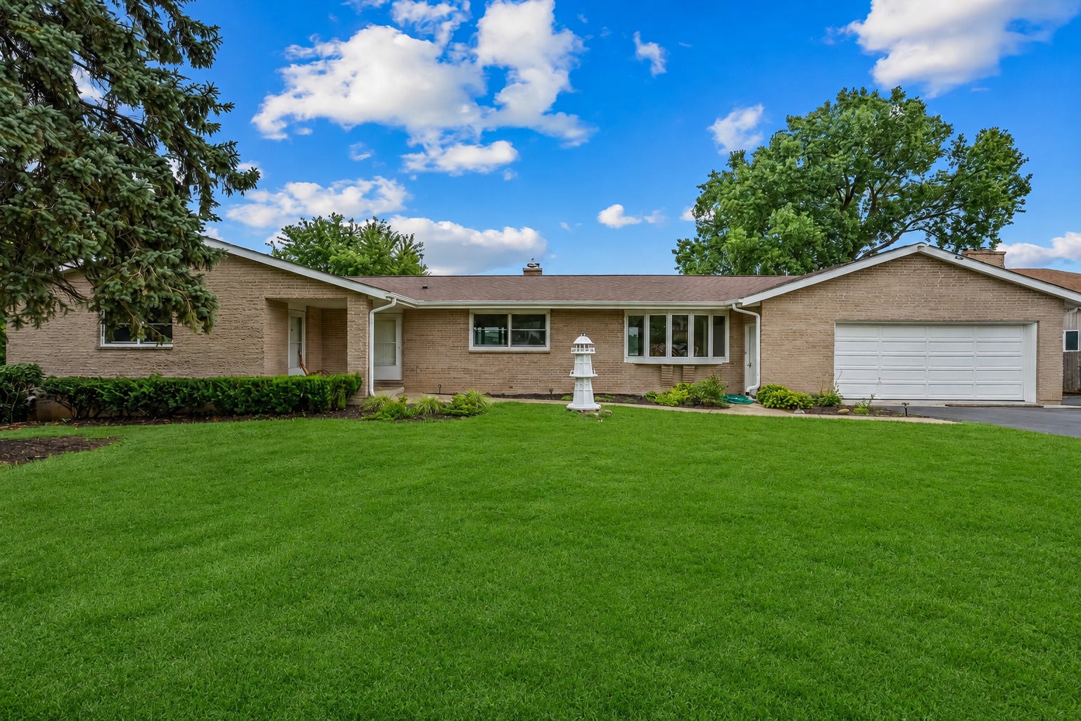 36897 N Nathan Hale Drive