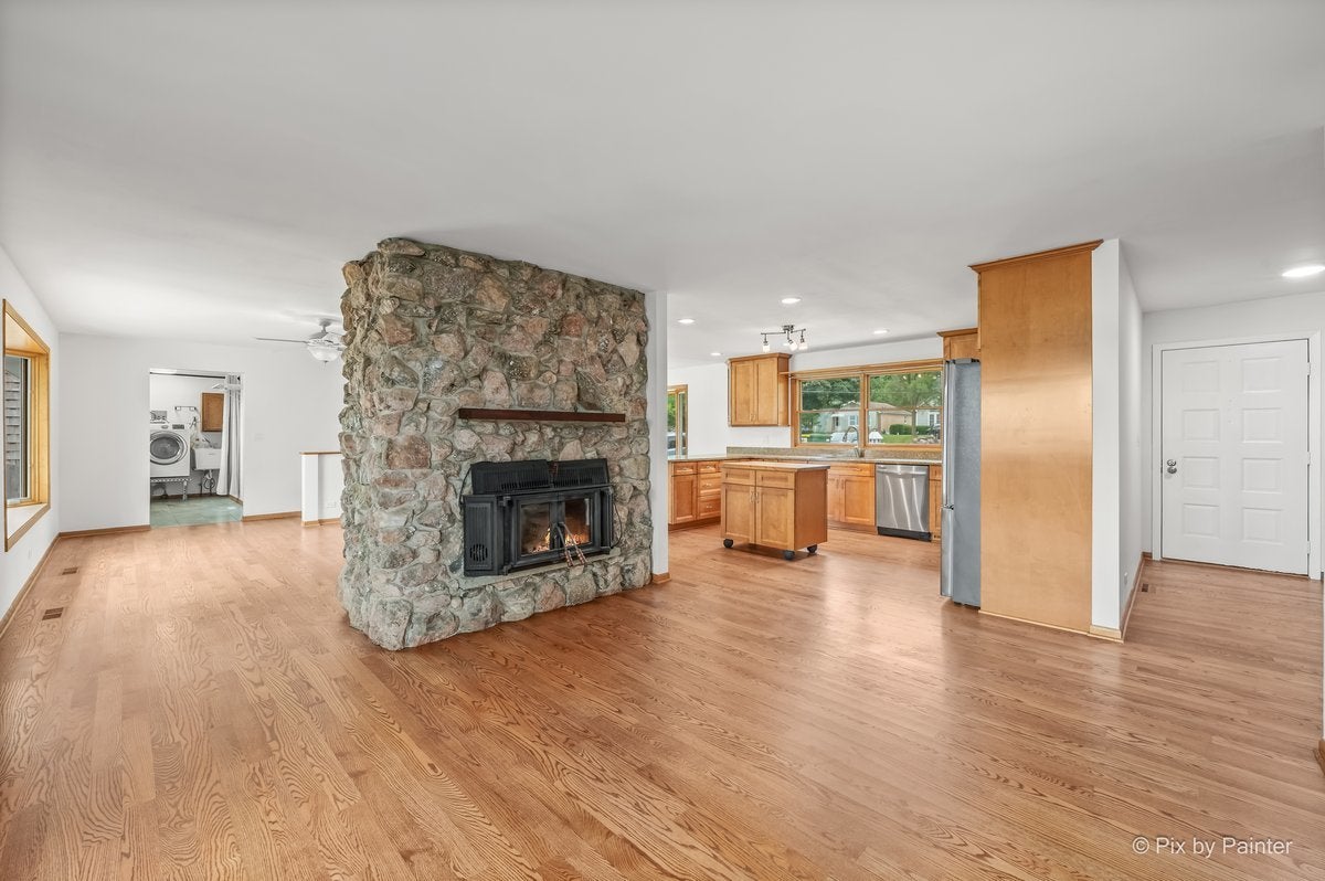 36897 N Nathan Hale Drive