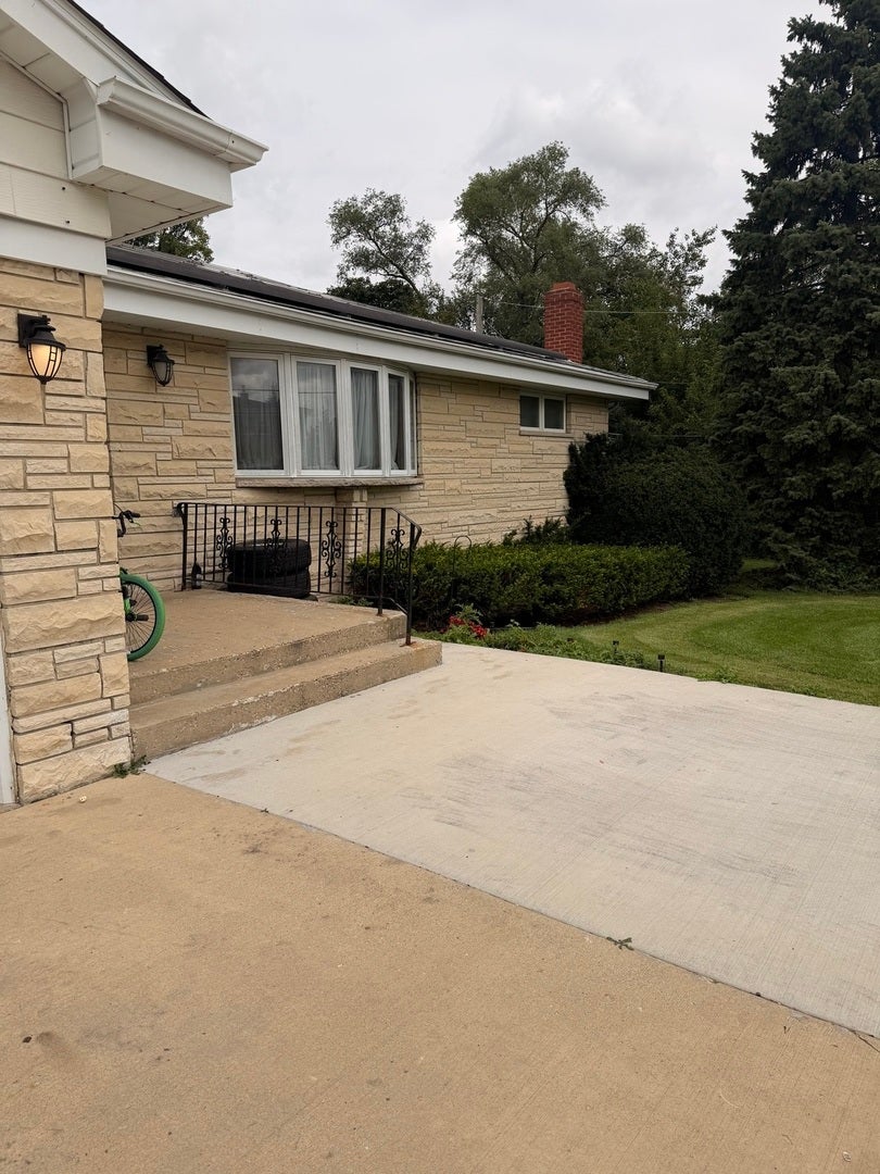 21W146 Tee Lane