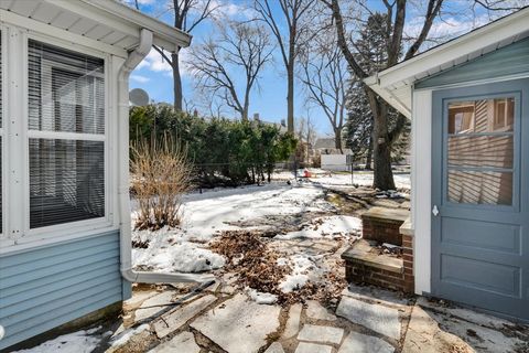 Tiny photo for 306 W Madison Street, Belvidere, IL 61008 (MLS # 12601337)