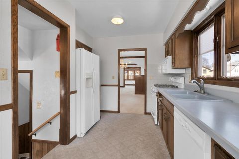 Tiny photo for 306 W Madison Street, Belvidere, IL 61008 (MLS # 12601337)