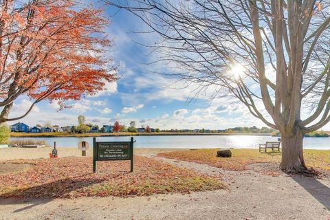 Tiny photo for 977 Harris Road #34, Grayslake, IL 60030 (MLS # 12593360)