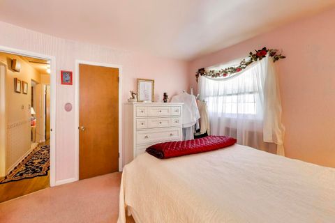 Tiny photo for 16827 Parkside Avenue, South Holland, IL 60473 (MLS # 12602492)