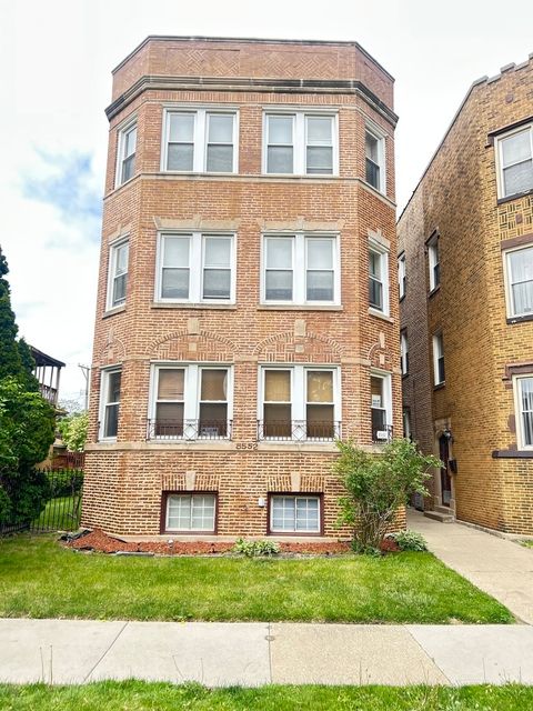 8552 S Bennett Avenue Chicago IL 60617