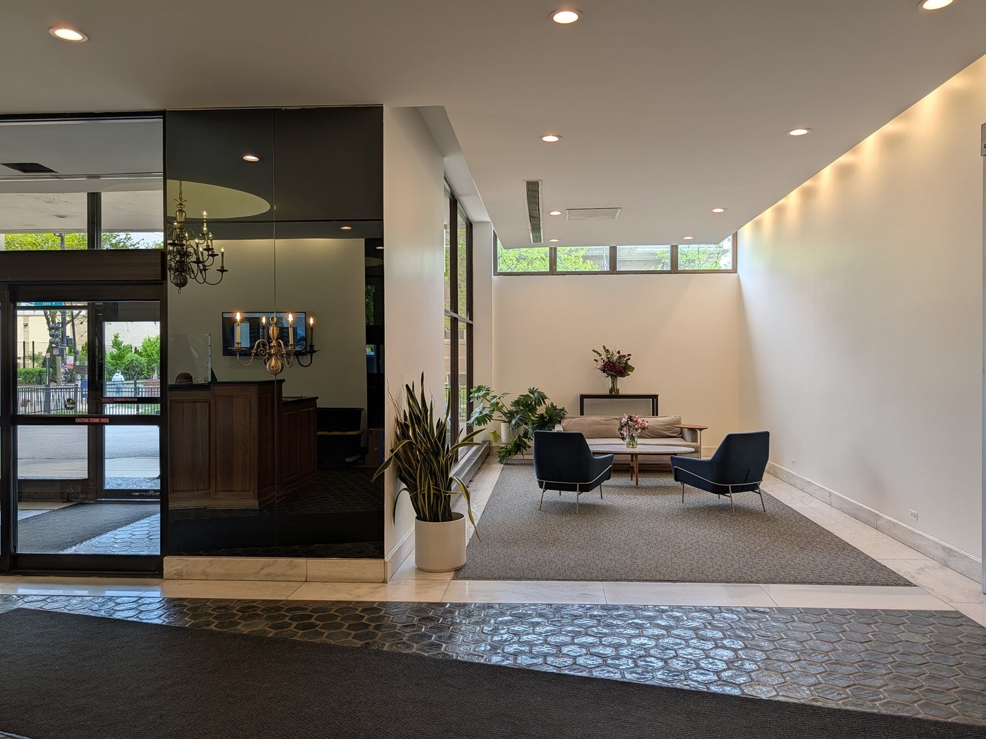 6171 N Sheridan Road 1408