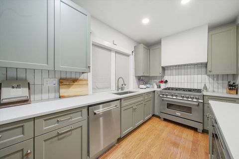 Tiny photo for 2509 W Haddon Avenue, Chicago, IL 60622 (MLS # 12576162)