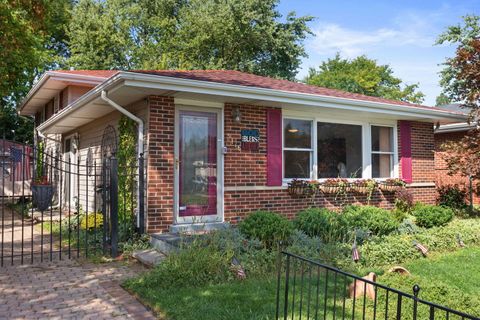 2176 N Westmoreland Drive Palatine IL 60074