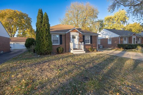 Tiny photo for 1611 W Glenwood Avenue, Joliet, IL 60435 (MLS # 12559992)