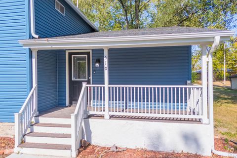 Tiny photo for 510 E Elm Street, Chatsworth, IL 60921 (MLS # 12493554)