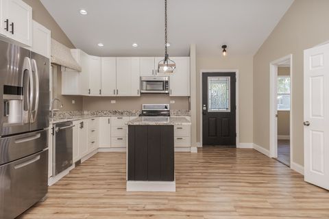 Tiny photo for 510 E Elm Street, Chatsworth, IL 60921 (MLS # 12493554)