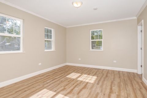 Tiny photo for 510 E Elm Street, Chatsworth, IL 60921 (MLS # 12493554)