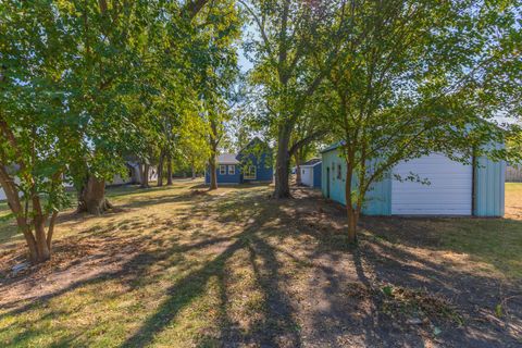 Tiny photo for 510 E Elm Street, Chatsworth, IL 60921 (MLS # 12493554)