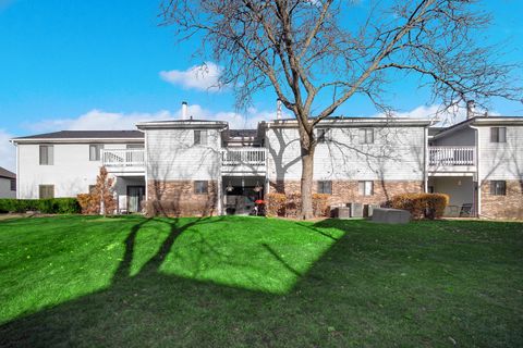 Tiny photo for 1471 Fairlane Drive #2A, Schaumburg, IL 60193 (MLS # 12518721)