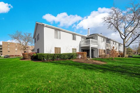 Tiny photo for 1471 Fairlane Drive #2A, Schaumburg, IL 60193 (MLS # 12518721)