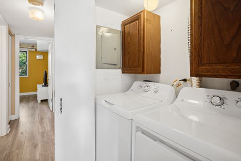 Tiny photo for 915 N York Road #605, Elmhurst, IL 60126 (MLS # 12484779)
