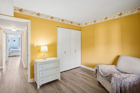 Tiny photo for 915 N York Road #605, Elmhurst, IL 60126 (MLS # 12484779)