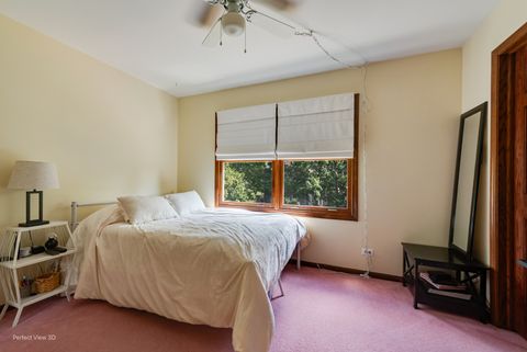 Tiny photo for 15 Thompson Court, Buffalo Grove, IL 60089 (MLS # 12485238)