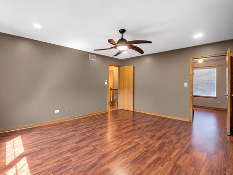 Tiny photo for 16612 Knottingwood Avenue, Oak Forest, IL 60452 (MLS # 12773080)