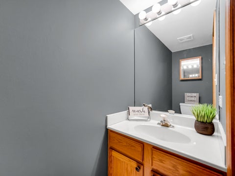 Tiny photo for 16612 Knottingwood Avenue, Oak Forest, IL 60452 (MLS # 12773080)