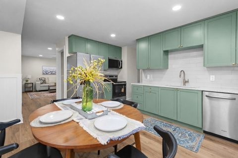 Tiny photo for 392 33rd Avenue Court, East Moline, IL 61244 (MLS # 12550186)