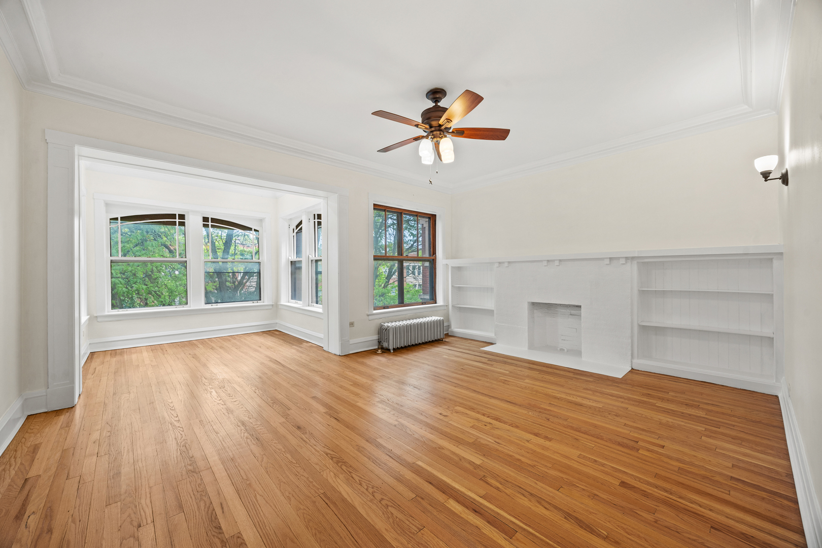 1223 E Hyde Park Boulevard 3