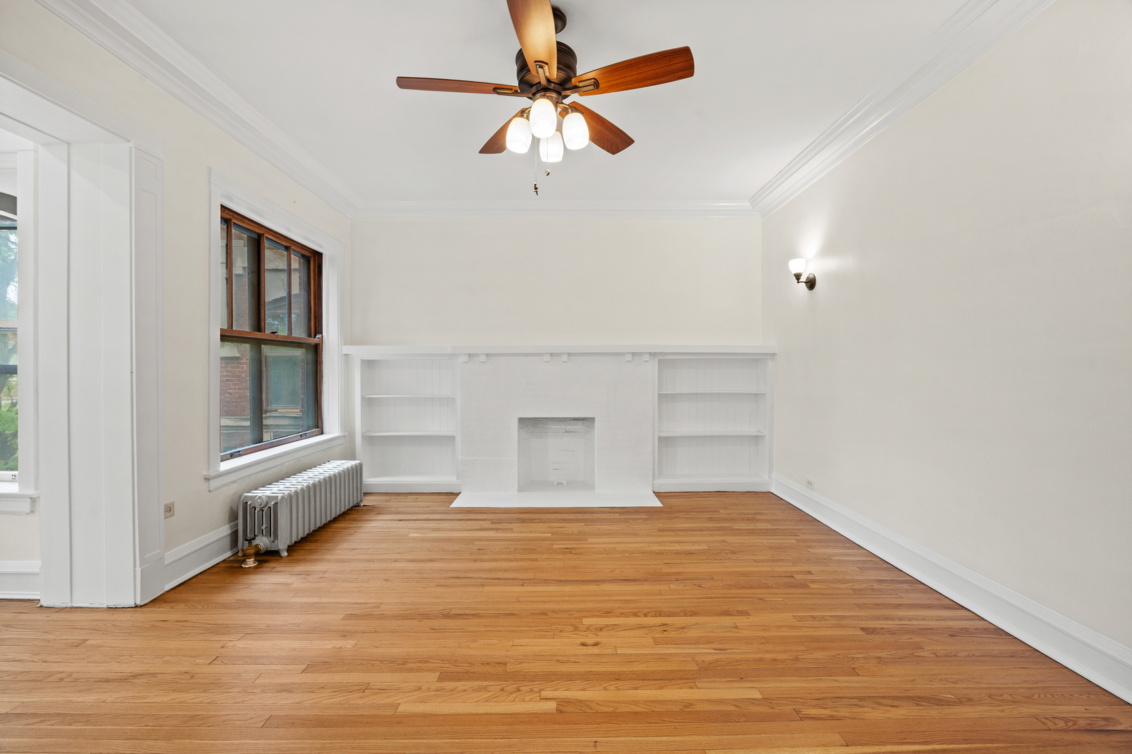 1223 E Hyde Park Boulevard 3
