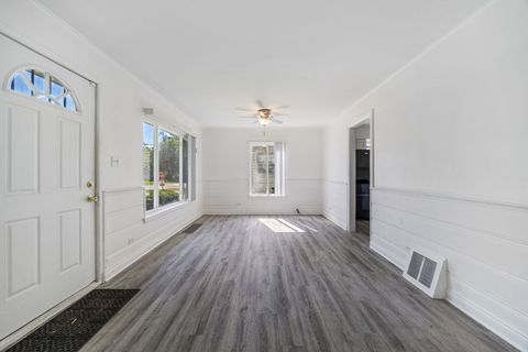 Tiny photo for 16876 Head Avenue, Hazel Crest, IL 60429 (MLS # 12483296)