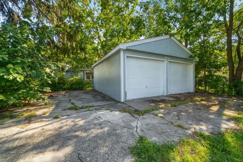 Tiny photo for 16876 Head Avenue, Hazel Crest, IL 60429 (MLS # 12483296)