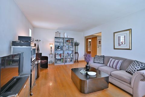 Tiny photo for 6403 N New England Avenue, Chicago, IL 60631 (MLS # 12464554)