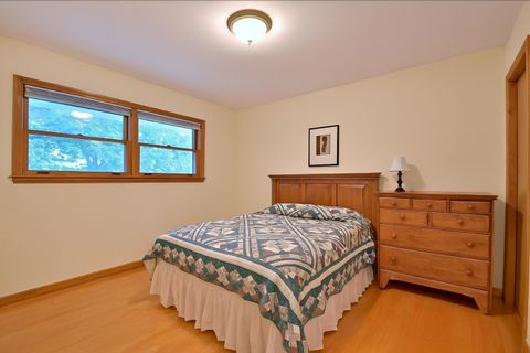Tiny photo for 6403 N New England Avenue, Chicago, IL 60631 (MLS # 12464554)