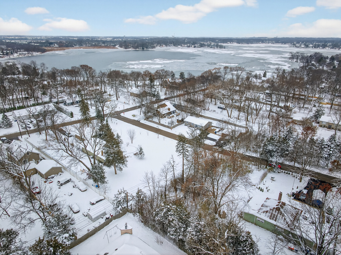 35563 N Hillside Avenue